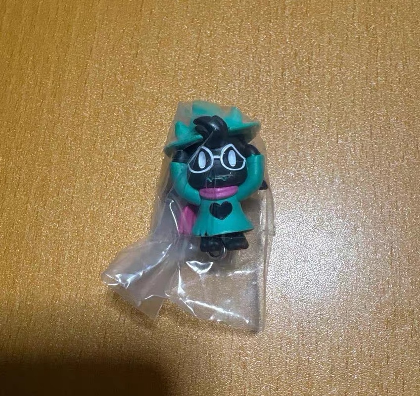 Bandai Deltarune Gashapon Figu - Retro Gaming Phone ulasan dan harga